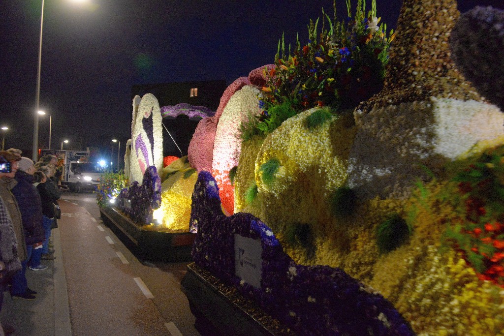 ../Images/Verlicht corso Noordwijkerhout 2019 020.jpg